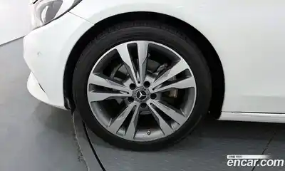 Mercedes-Benz C-Class 2017 2.0 гидро в Москве № 2054383, миниатюра 5