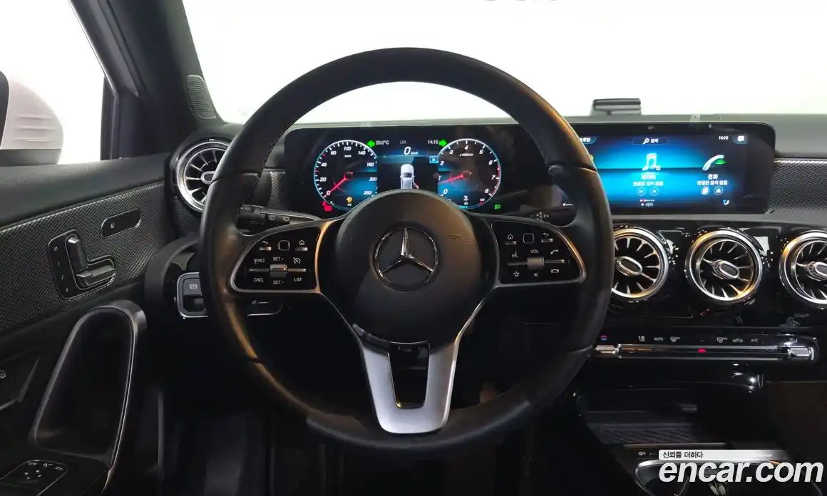 Mercedes-Benz A-Class 2021 2.0 гидро в Москве № 2054463, фото 18