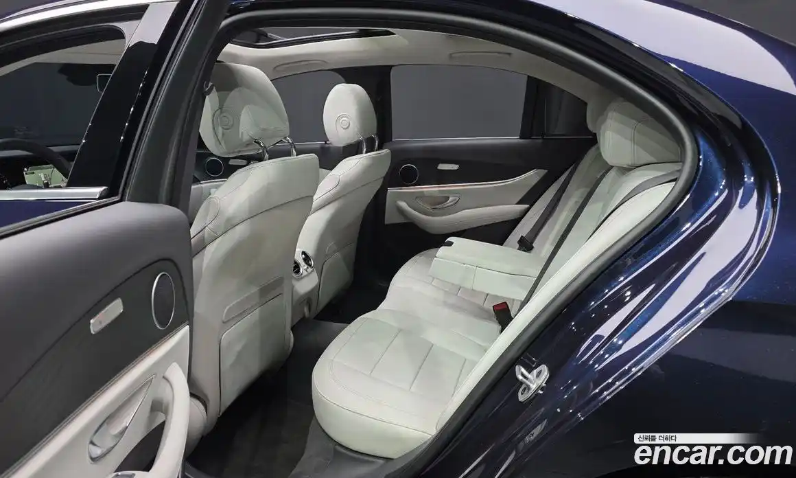 Mercedes-Benz E-Class 2022 2.0 гидро в Москве № 2054524, фото 16
