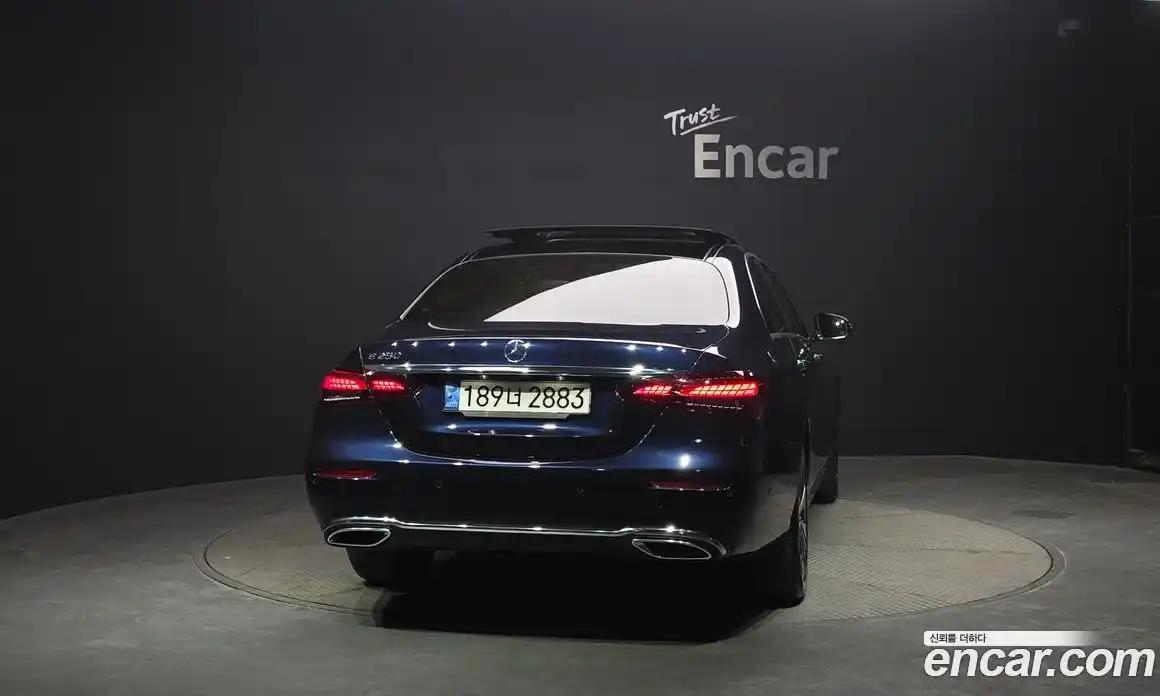 Mercedes-Benz E-Class 2022 2.0 гидро в Москве № 2054524, фото 4