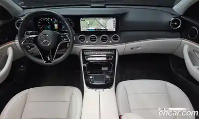 Mercedes-Benz E-Class 2022 2.0 гидро в Москве № 2054524, миниатюра 10