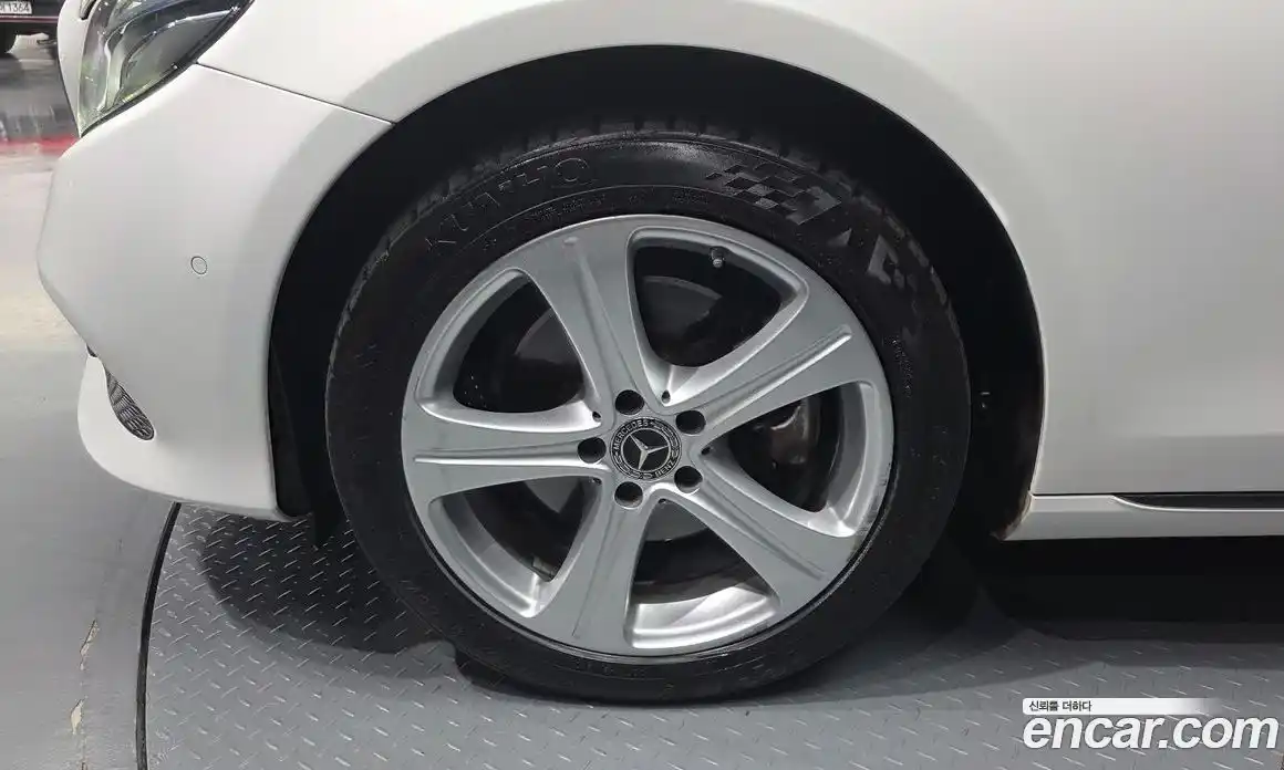 Mercedes-Benz E-Class 2017 1.9 гидро в Москве № 2054569, фото 7