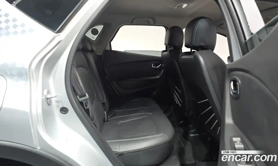 Renault QM3 2015 1.5 гидро в Москве № 2055383, фото 12