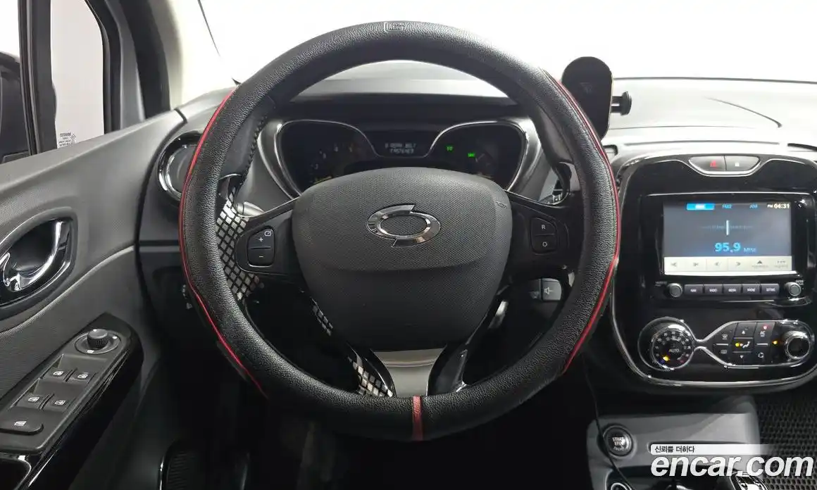 Renault QM3 2015 1.5 гидро в Москве № 2055383, фото 13