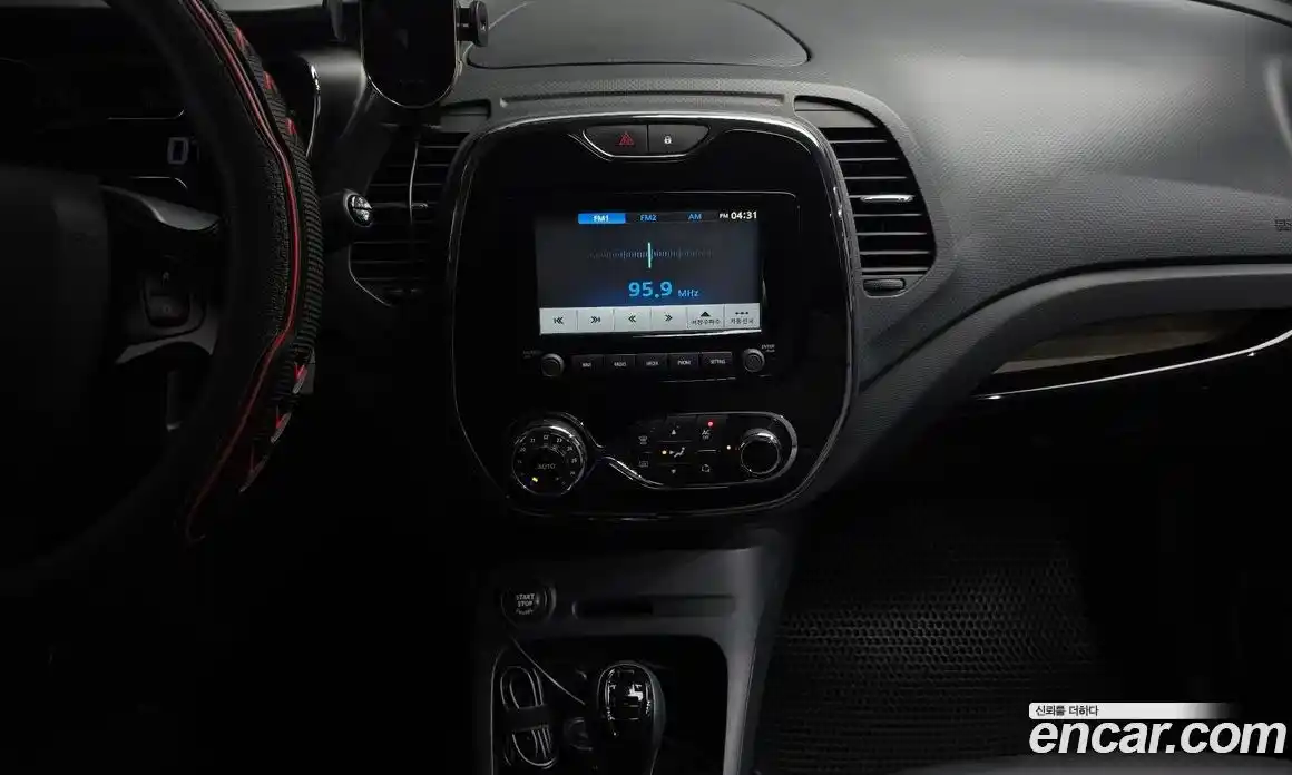 Renault QM3 2015 1.5 гидро в Москве № 2055383, фото 14
