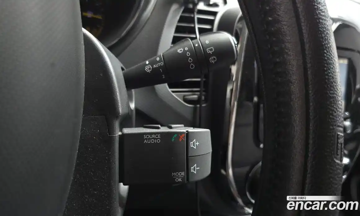 Renault QM3 2015 1.5 гидро в Москве № 2055383, фото 17