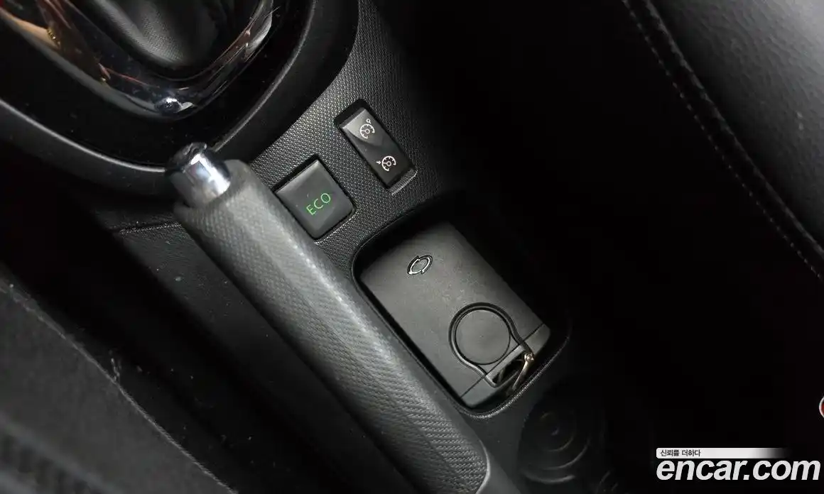 Renault QM3 2015 1.5 гидро в Москве № 2055383, фото 18