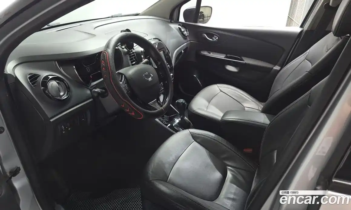 Renault QM3 2015 1.5 гидро в Москве № 2055383, фото 19