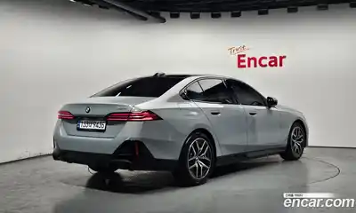 BMW 5-Series 2024 2.0 гидро в Москве № 2056340, миниатюра 2