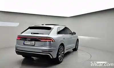Audi Q8 2021 3.0 гидро в Москве № 2057686, миниатюра 2