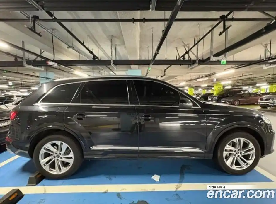 Audi Q7 2022 3.0 гидро в Москве № 2057734, фото 5