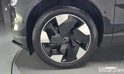 Volvo EX30 2025 0.2 гидро в Москве № 2057846, миниатюра 5