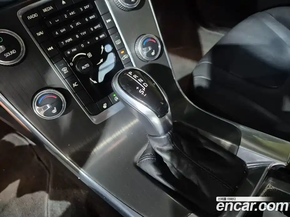 Volvo S60 2014 1.6 гидро в Москве № 2058189, фото 13