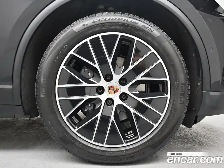 Porsche Macan 2025 гидро в Москве № 2058571, фото 5