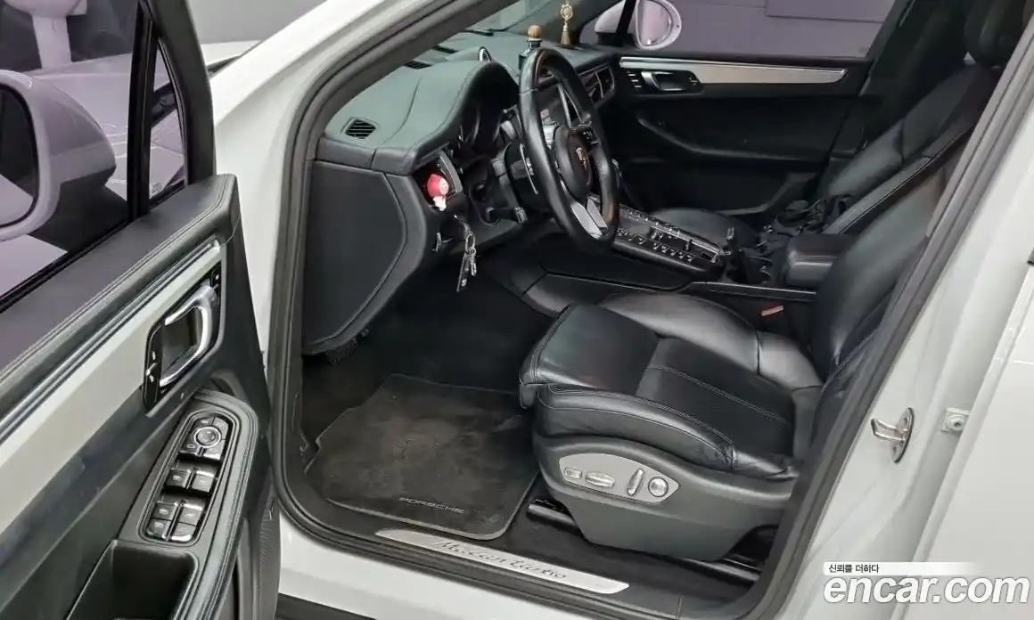 Porsche Macan 2014 3.6 гидро в Москве № 2058693, фото 6