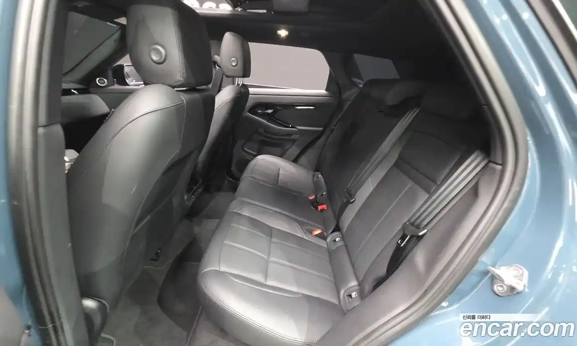 Land Rover Range-Rover Evoque 2024 2.0 гидро в Москве № 2058765, фото 16