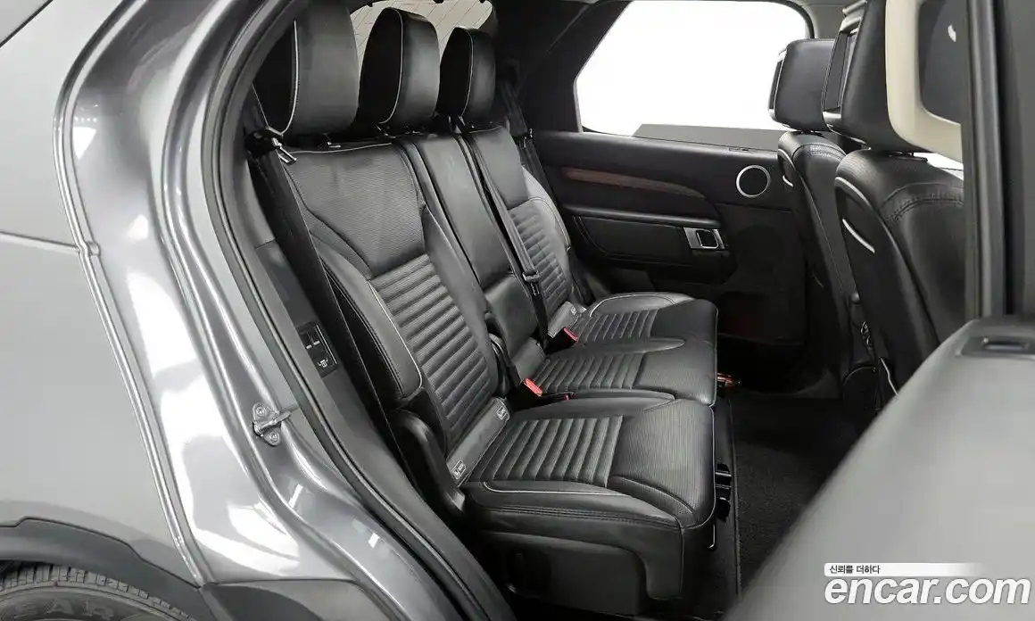 Land Rover Discovery 2018 3.0 гидро в Москве № 2058773, фото 17