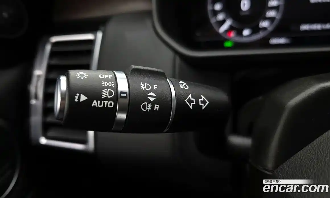 Land Rover Discovery 2018 3.0 гидро в Москве № 2058773, фото 27