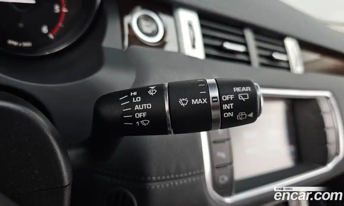 Land Rover Range-Rover Evoque 2016 2.0 гидро в Москве № 2058953, фото 25
