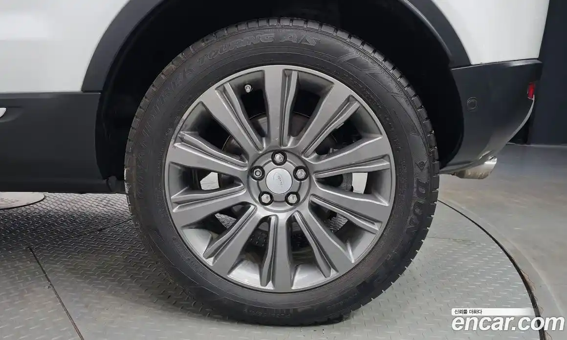 Land Rover Range-Rover Evoque 2016 2.0 гидро в Москве № 2058953, фото 6