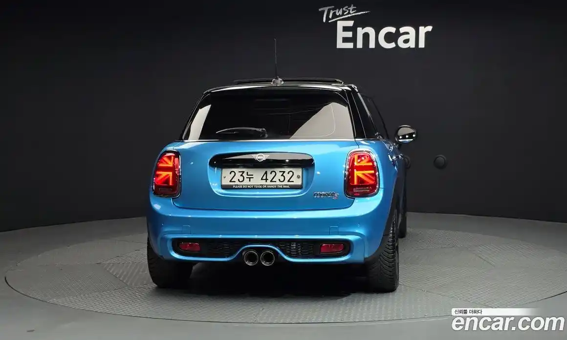 Mini Cooper 2018 2.0 гидро в Москве № 2059428, фото 4