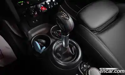 Mini Cooper 2018 2.0 гидро в Москве № 2059428, миниатюра 9