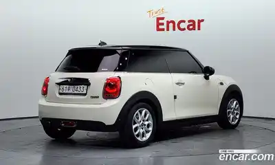 Mini Cooper 2016 1.5 гидро в Москве № 2059636, миниатюра 2