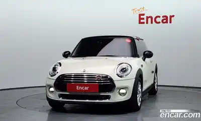 Mini Cooper 2016 1.5 гидро в Москве № 2059636, миниатюра 3