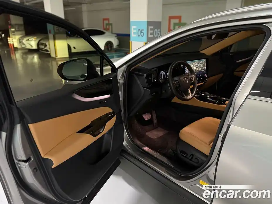 Lexus NX 2024 2.5 гидро в Москве № 2060032, фото 14