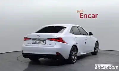 Lexus IS 2019 2.0 гидро в Москве № 2060117, миниатюра 2