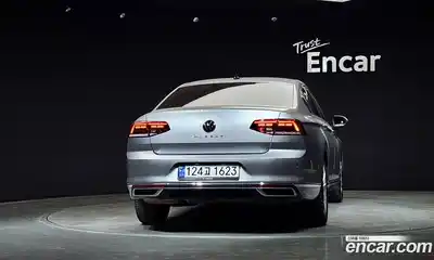 Volkswagen Passat 2021 2.0 гидро в Москве № 2060380, миниатюра 4