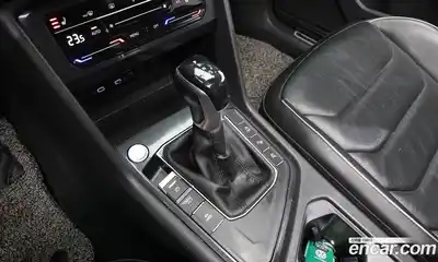 Volkswagen Tiguan 2021 2.0 гидро в Москве № 2060443, миниатюра 12