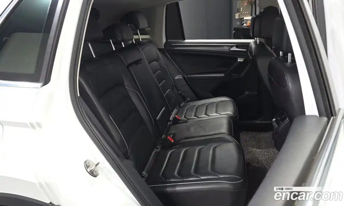 Volkswagen Tiguan 2021 2.0 гидро в Москве № 2060443, фото 18