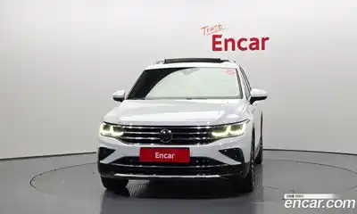 Volkswagen Tiguan 2021 2.0 гидро в Москве № 2060443, миниатюра 3