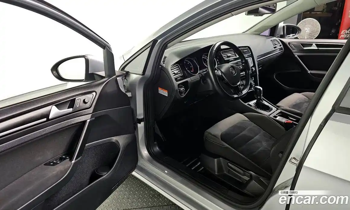 Volkswagen Golf 2016 2.0 гидро в Москве № 2060680, фото 10