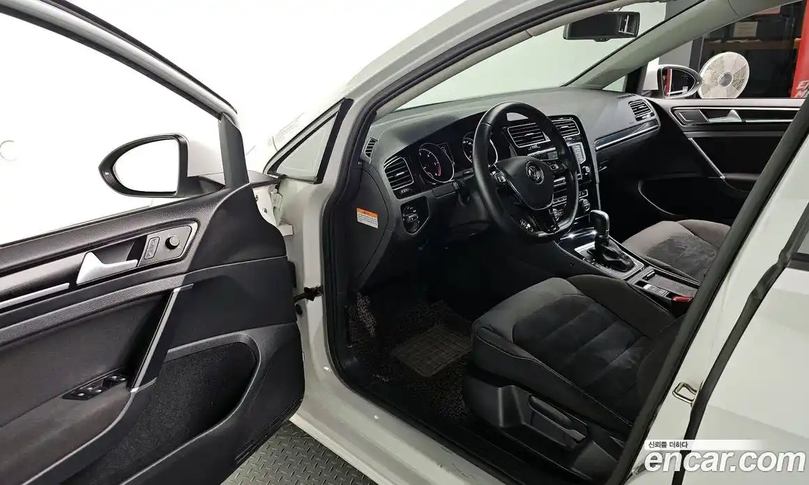 Volkswagen Golf 2016 2.0 гидро в Москве № 2061020, фото 10