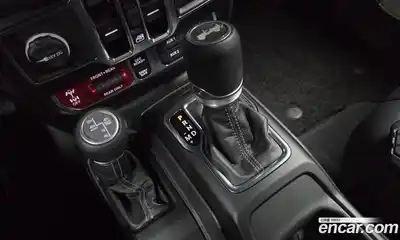 Jeep Wrangler 2024 2.0 гидро в Москве № 2061221, миниатюра 9