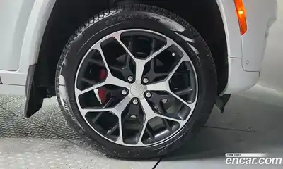 Jeep Cherokee 2023 2.0 гидро в Москве № 2061404, миниатюра 7