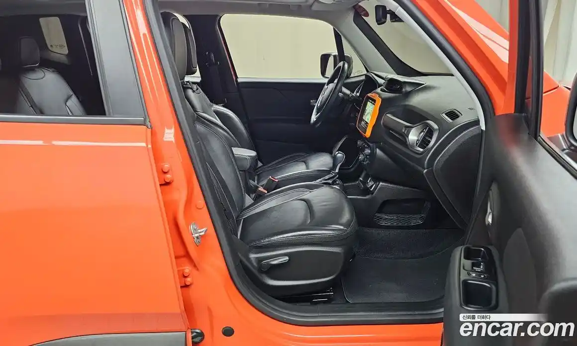 Jeep Renegade 2020 2.4 гидро в Москве № 2061503, фото 17