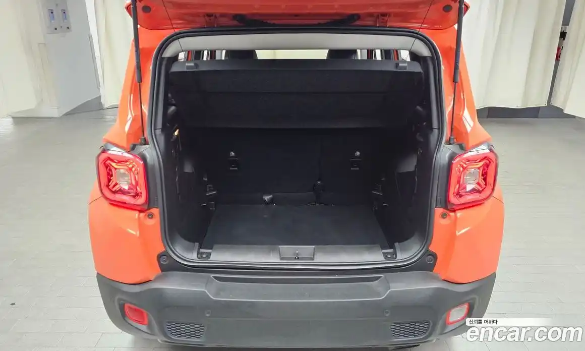 Jeep Renegade 2020 2.4 гидро в Москве № 2061503, фото 26