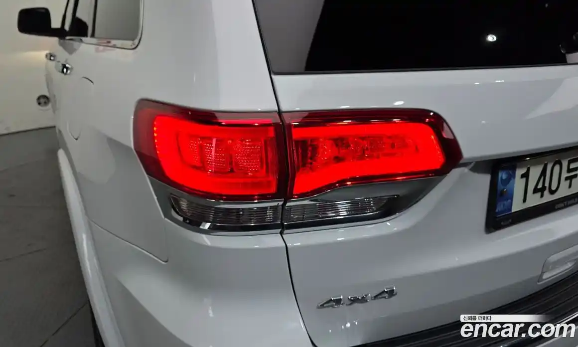Jeep Cherokee 2021 3.6 гидро в Москве № 2061641, фото 9
