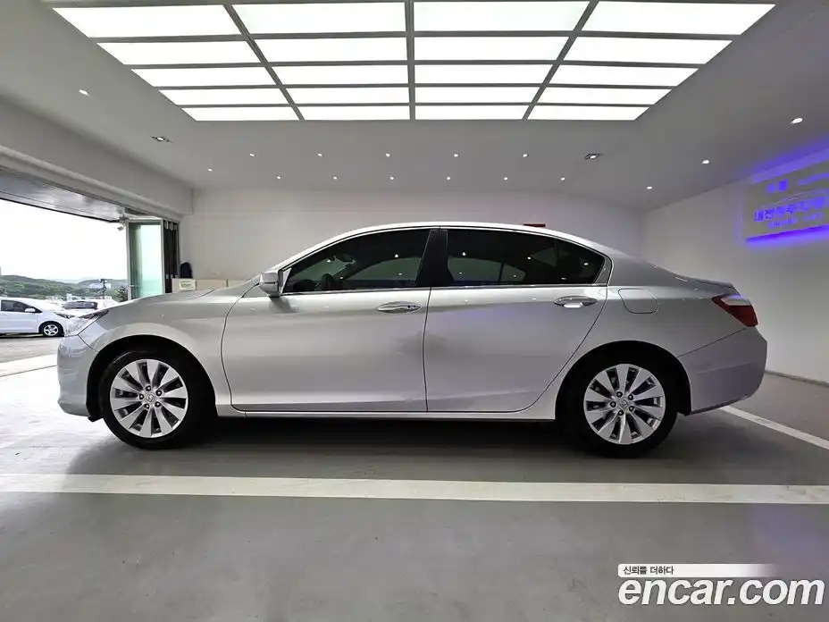 Honda Accord 2014 2.4 гидро в Москве № 2062813, фото 4