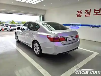 Honda Accord 2014 2.4 гидро в Москве № 2062813, миниатюра 5