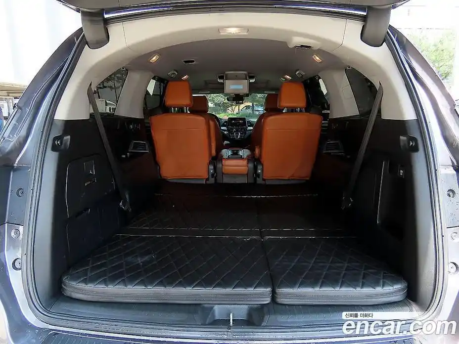 Honda Odyssey 2019 3.5 гидро в Москве № 2062847, фото 17