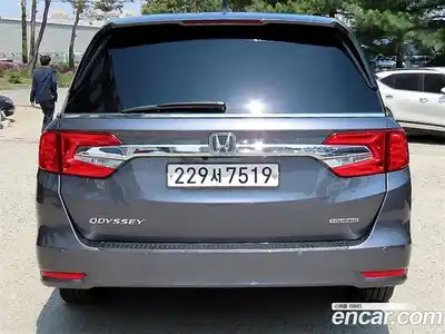 Honda Odyssey 2019 3.5 гидро в Москве № 2062847, миниатюра 4
