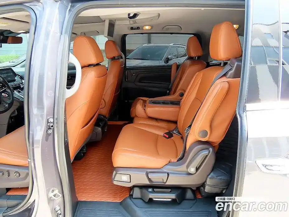 Honda Odyssey 2019 3.5 гидро в Москве № 2062847, фото 6