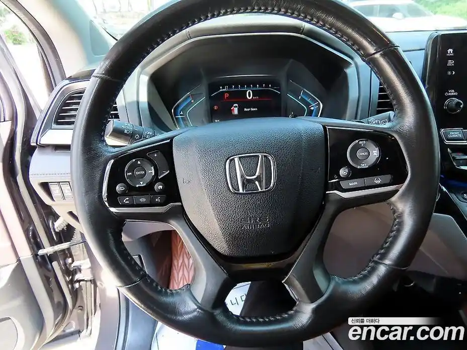 Honda Odyssey 2019 3.5 гидро в Москве № 2062847, фото 9