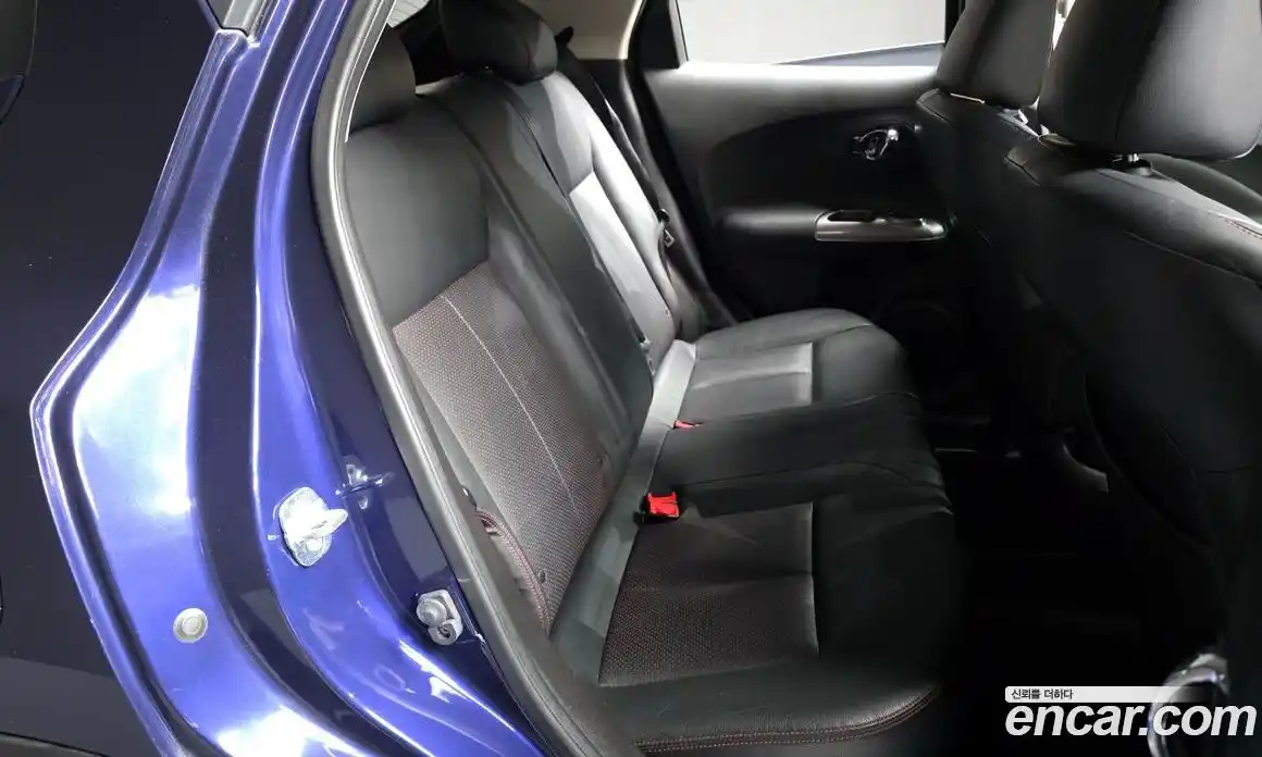 Nissan Juke 2016 1.6 гидро в Москве № 2065565, фото 12