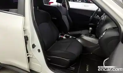 Nissan Juke 2013 1.6 гидро в Москве № 2065597, миниатюра 11
