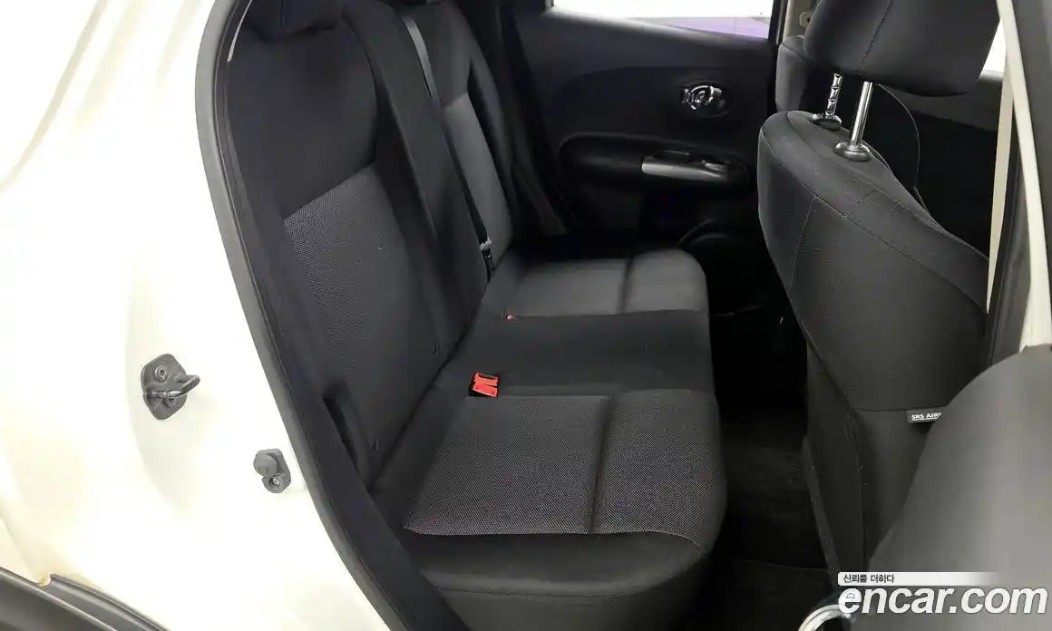 Nissan Juke 2013 1.6 гидро в Москве № 2065597, фото 12